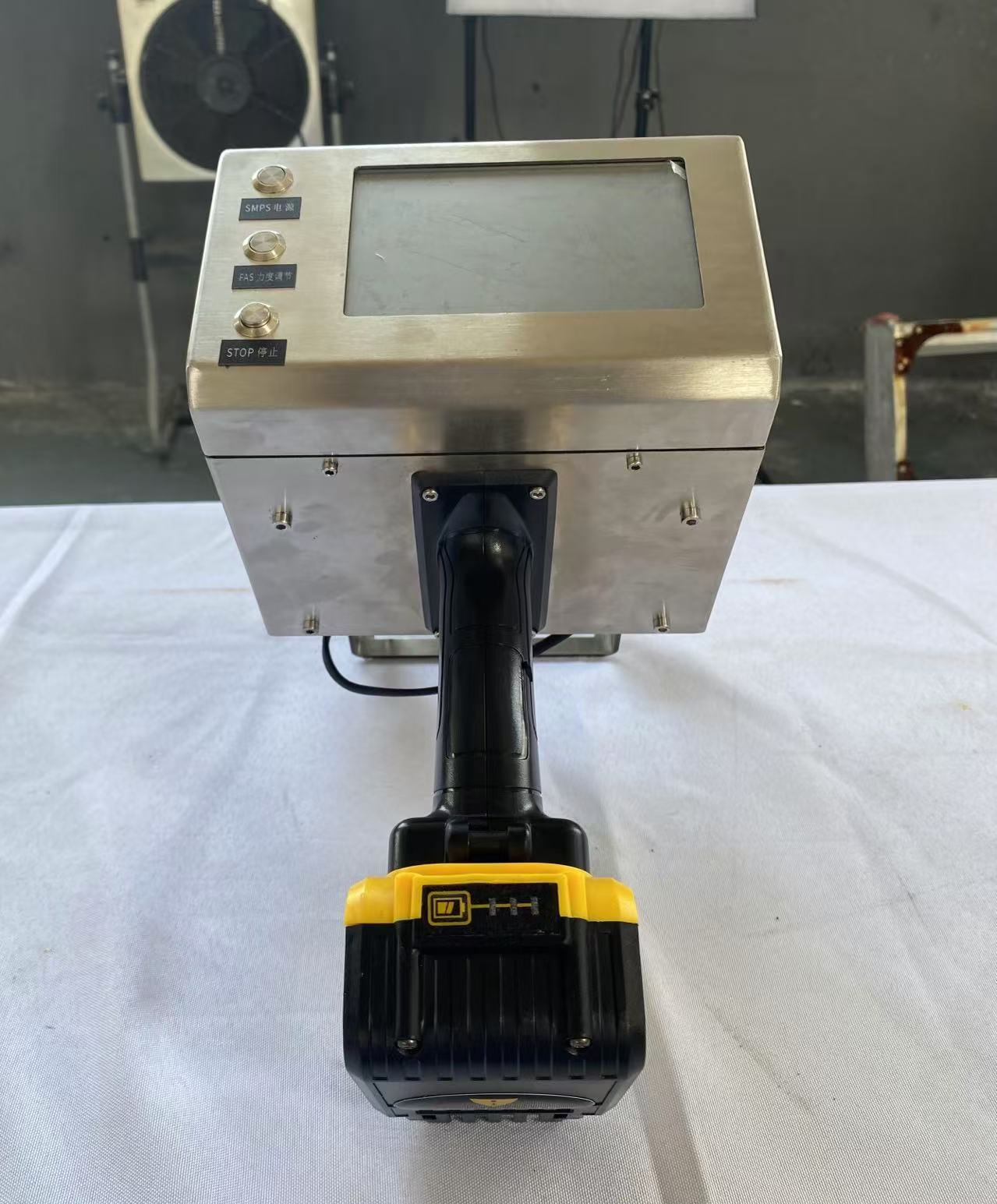 hard lithium ဘက်ထရီစက်ကိုစျေးနှုန်းချိုသာစွာဖြင့်လက်စွဲစာအုပ်